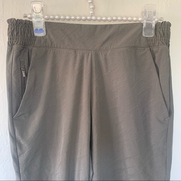 ATHLETA Brooklyn Textured Jogger In Olive - Picture 10 of 14